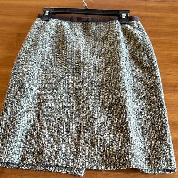 Ann Taylor Factory Dresses & Skirts - Ann Taylor Factory boucle brown and green skirt
